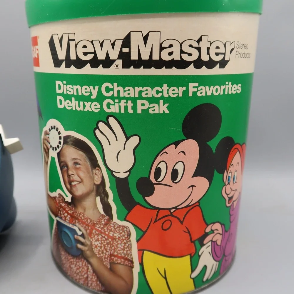 Vintage View-Master Lighted Viewer Blue with lot of reels Disney Bambi‎ Snoopy